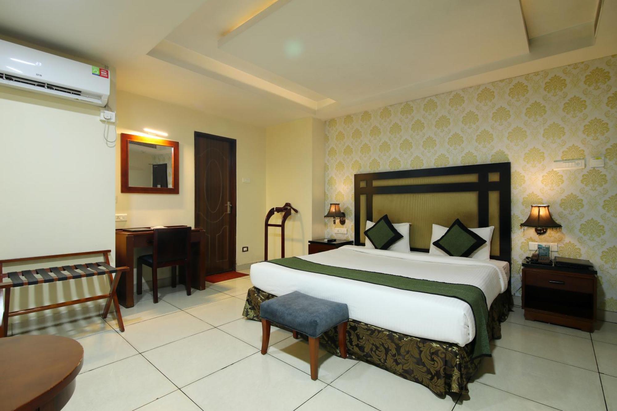 Hotel Gateway Grandeur Гувахати Экстерьер фото